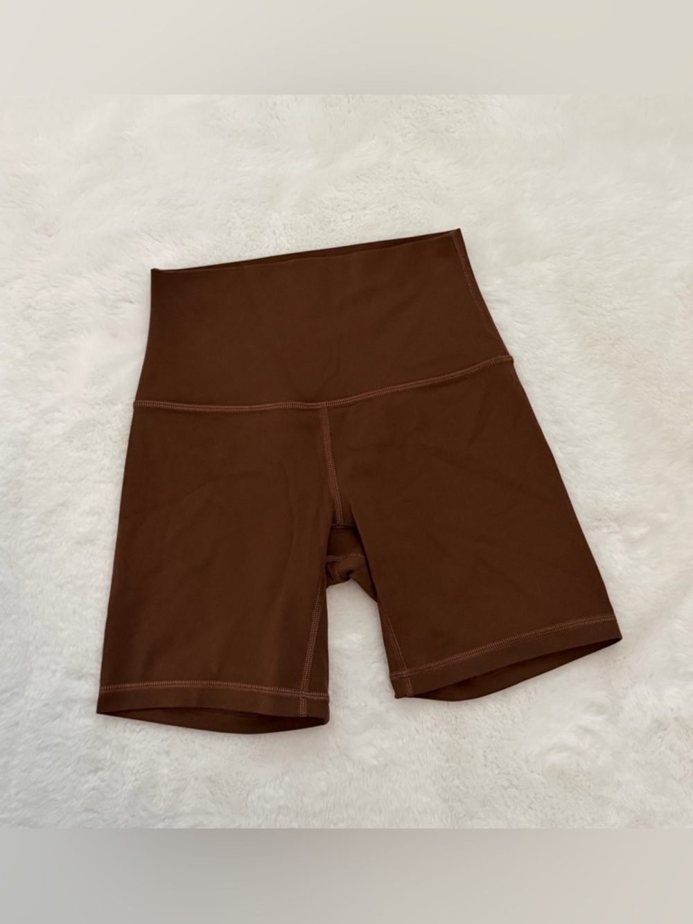 Lululemon Align High-Rise Espresso Shorts 6” - Picture 10 of 12